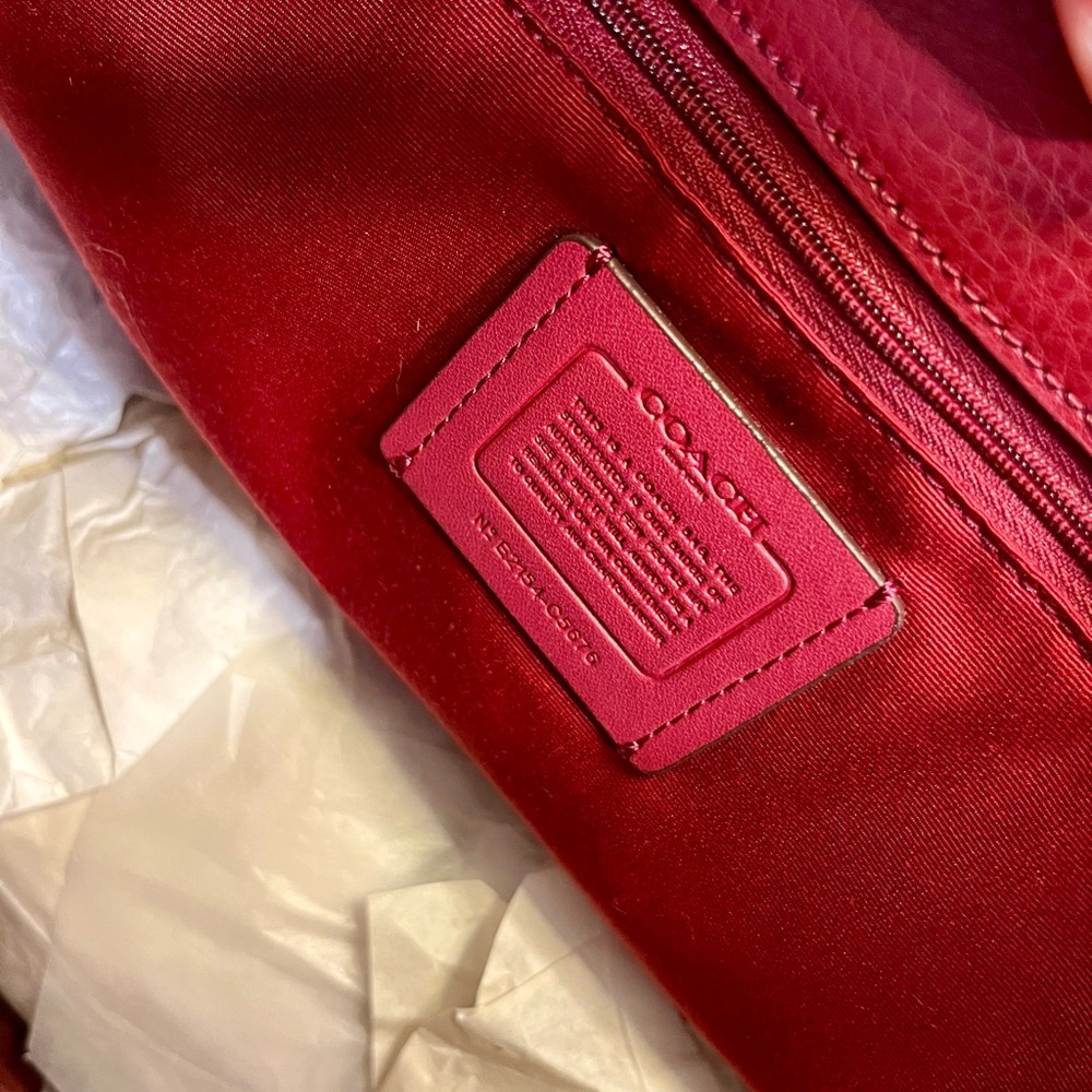 Coach Tote 27 Colorblock with Horae and Carriage - Picture 10 of 10